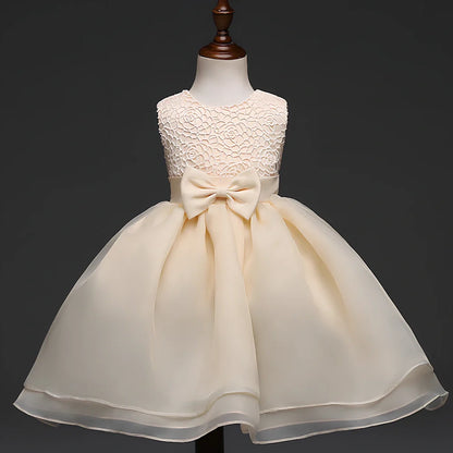 Baby girl wedding dress in pink with hook flowers, size 12 months, for full moon ceremonies