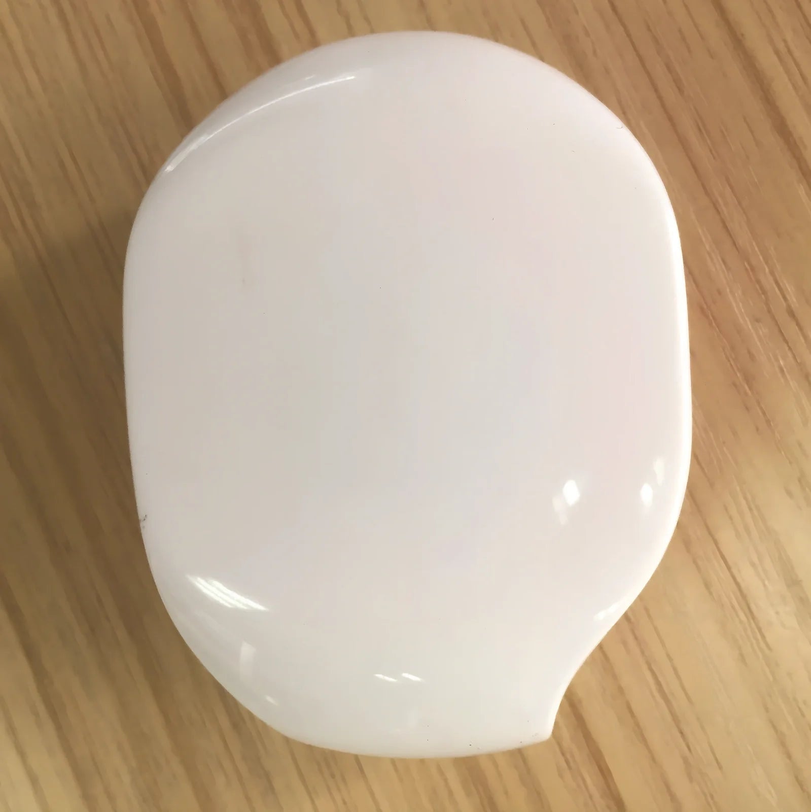 Black automatic cord winder organising 1.2m earphone cable, 68x50x29mm size, PC+ABS material