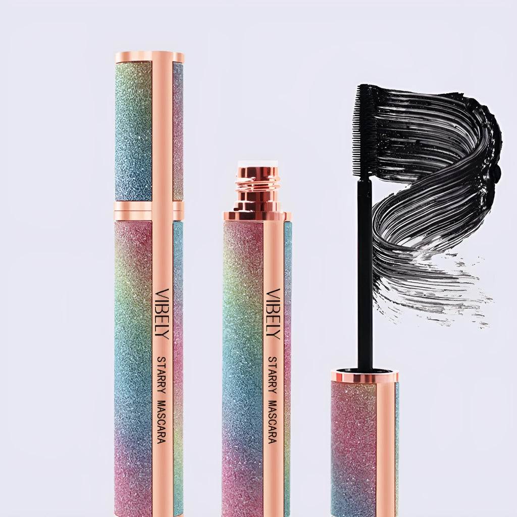 Black waterproof 4D mascara for long thick curling lashes that won't smudge