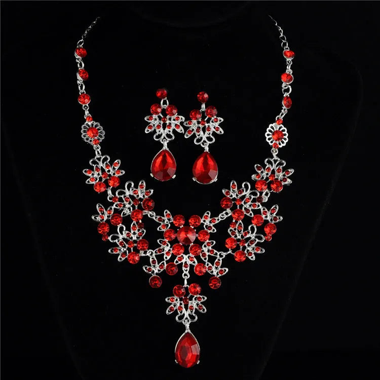 Alloy geometric necklace and earring set with diamond-cut finish, adjustable chain, six colour options