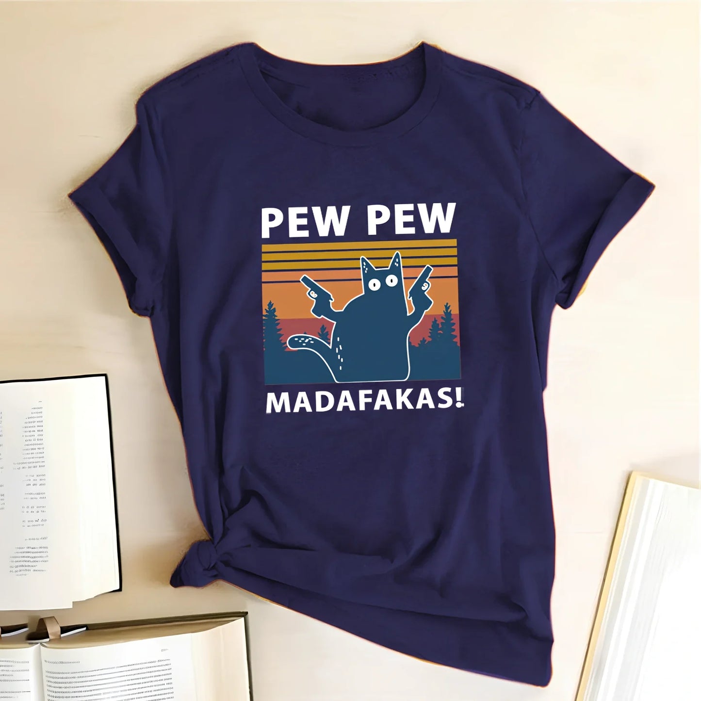 Short sleeve printed Maddakas T-shirt in navy blue, loose fit with round neck and hedging hems, sizes S to XXXL