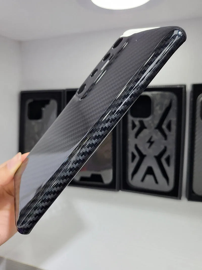 Black Kevlar carbon fibre hard case for Xiaomi 10 Ultra with drop-resistant and fingerprint-resistant properties