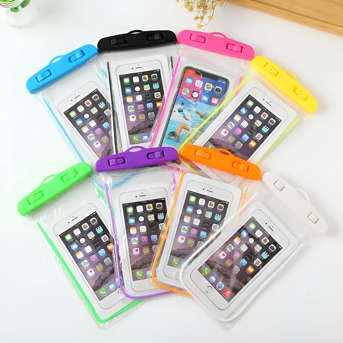 Night light mobile phone waterproof bag in black, 19x10.5cm, PVC and ABS construction with luminous finish