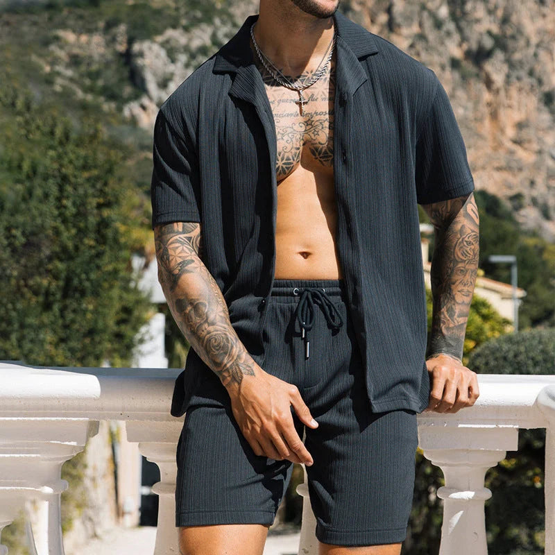 Men's stylish two-piece set for summer with short sleeve shirt and shorts