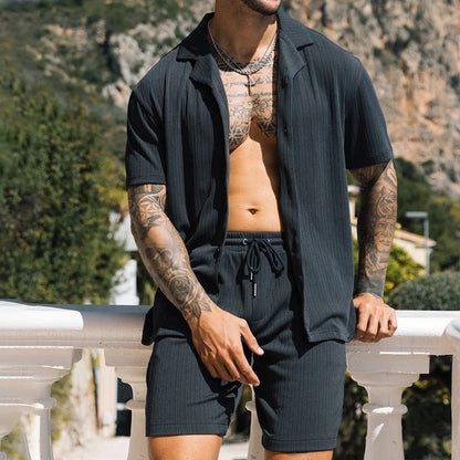 Men's stylish two-piece set for summer with short sleeve shirt and shorts