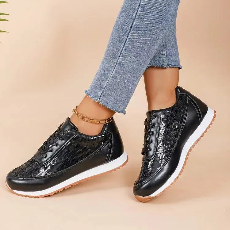 Women's thick-soled casual sneaker with square toe and PU leather upper in black colour