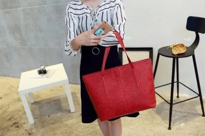 European simple fashion shoulder handbag for spring summer in black or grey