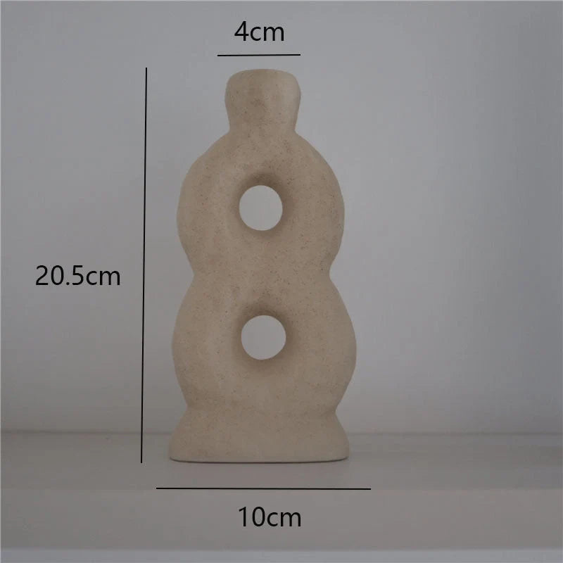 Minimalist ceramic vase set for modern home decoration, perfect for dry flower arrangements.