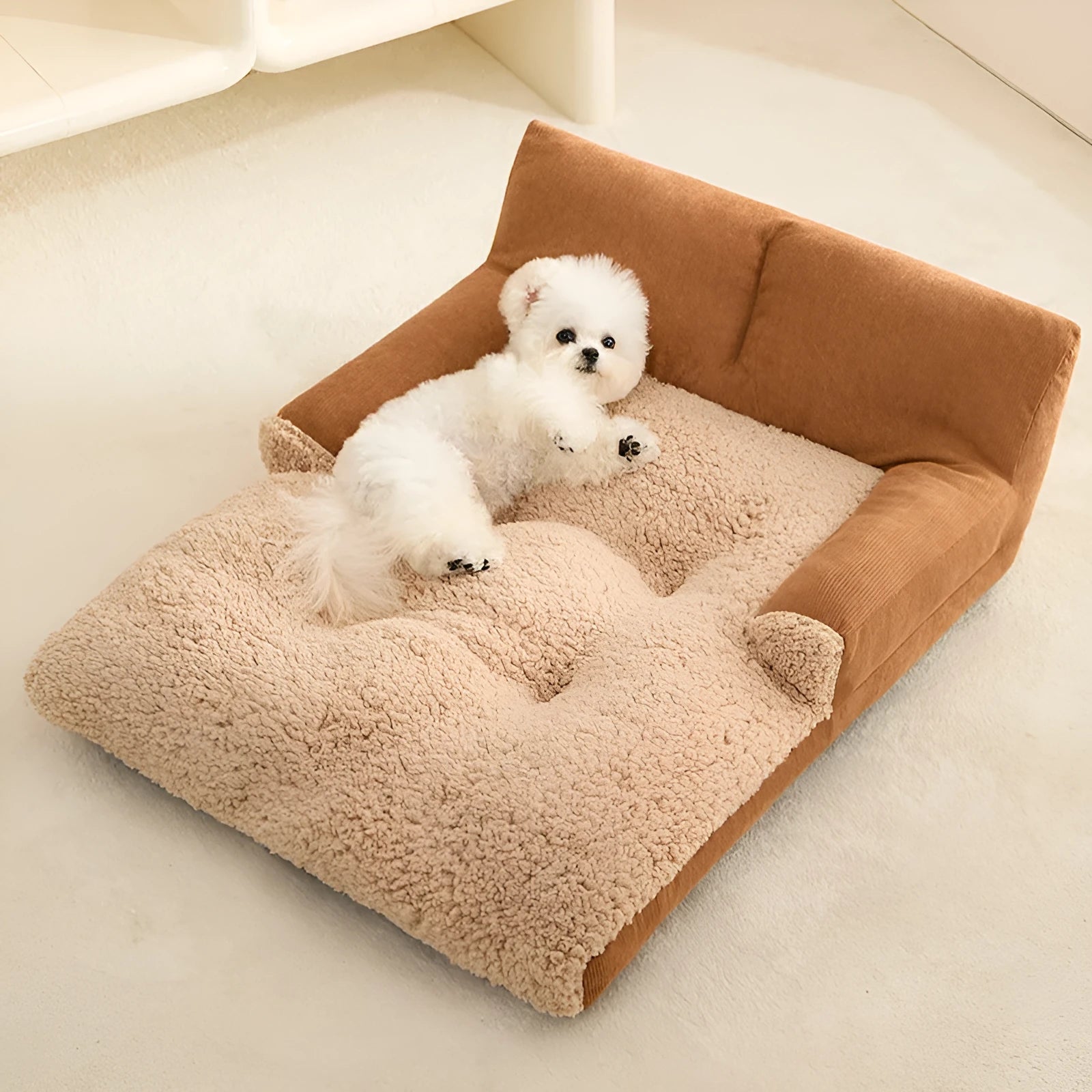 Four-season universal pet bed for dogs and cats in three different sizes