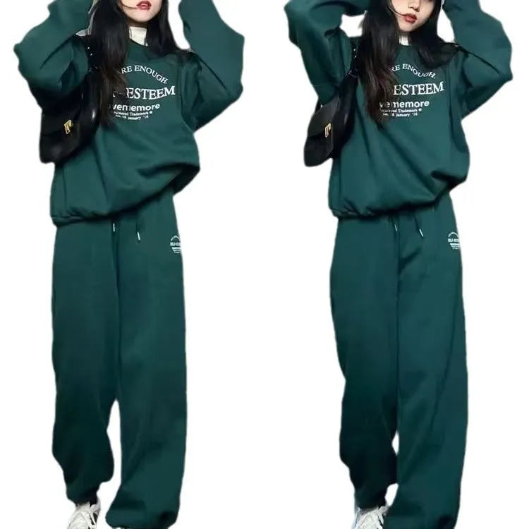 Women's cotton green long-sleeved casual sportswear suit with trousers and three-dimensional decoration on top