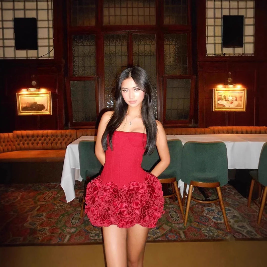 Adjustable tube top and short skirt set in cotton for nightclub outings, available in red and white