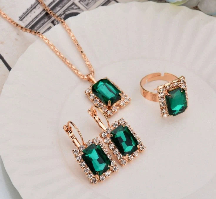 Elegant three-piece alloy jewellery set with diamond treatment in seven colours