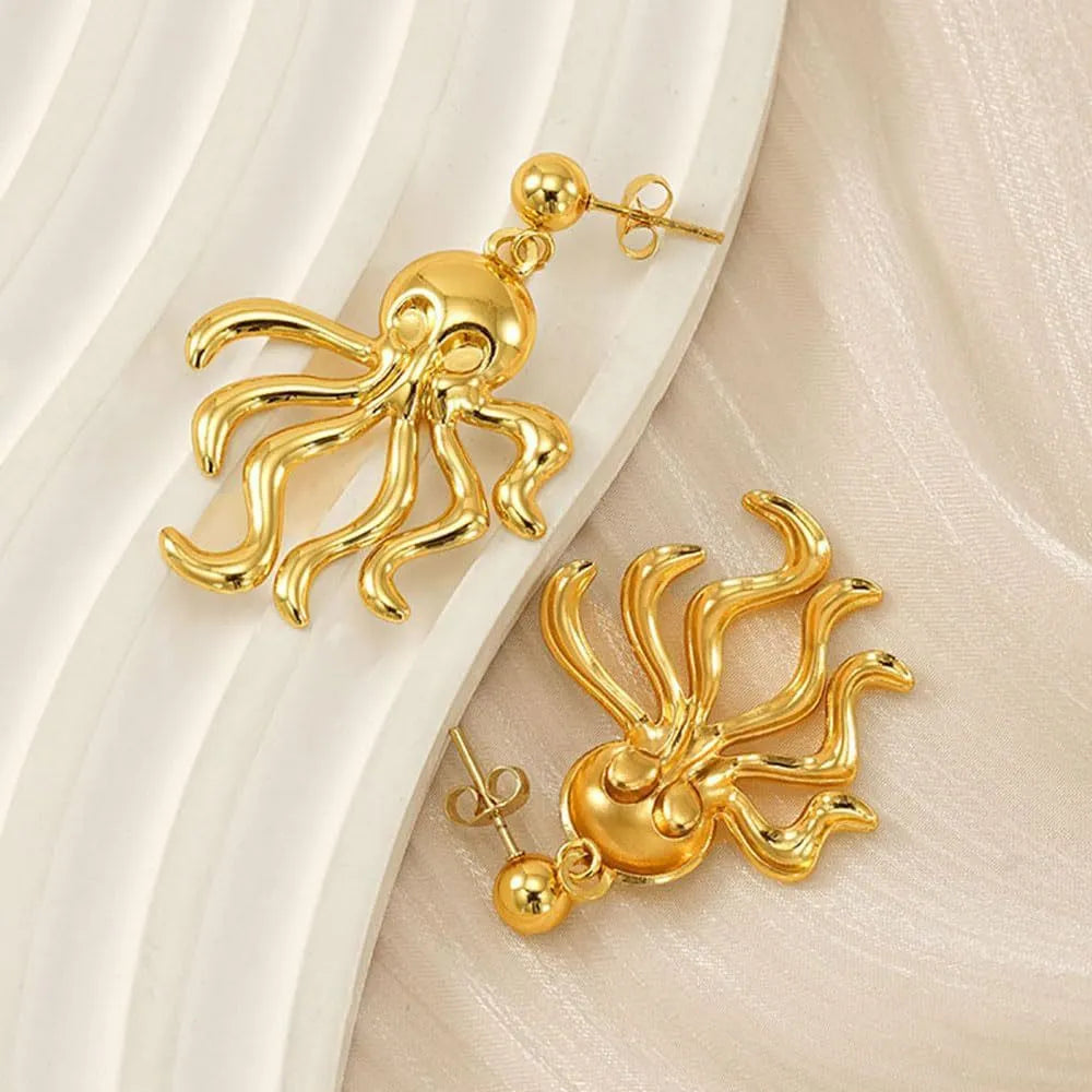 Gold octopus stud earrings made of stainless steel in minimalist retro style