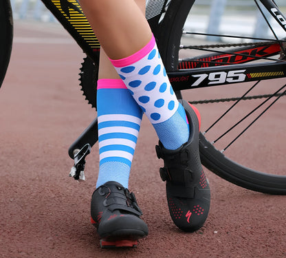 Pair of black powder compression cycling socks in size L, featuring stripe mesh pattern, 40-45cm long tube for breathable four-season support