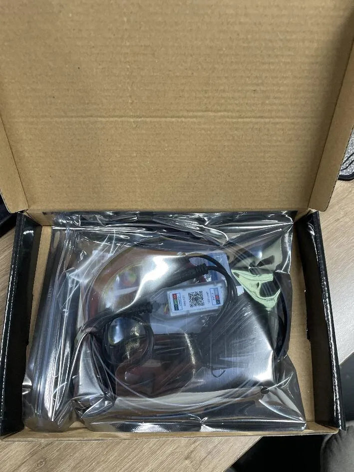 Car central control ambience light with aluminium alloy construction and remote control