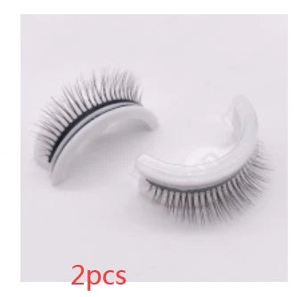 Captivating 3D layered mink-like false eyelashes for bold, voluminous eye makeup looks