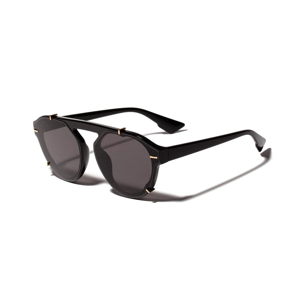 Women's vintage sunglasses with PC frame and AC lens in transparent colour