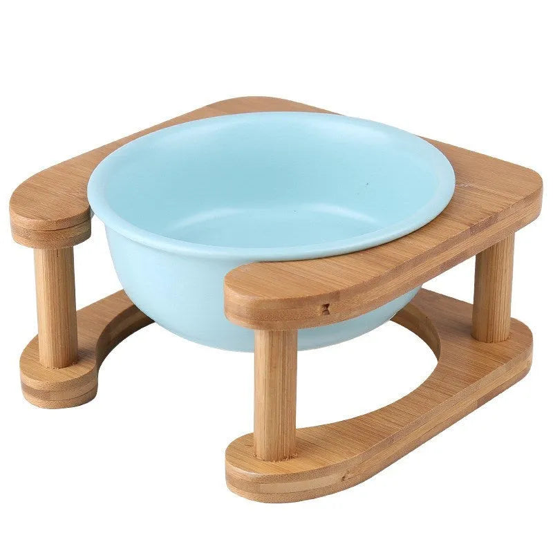Ceramic cat bowl in white with 14.7cm diameter and 480ml capacity