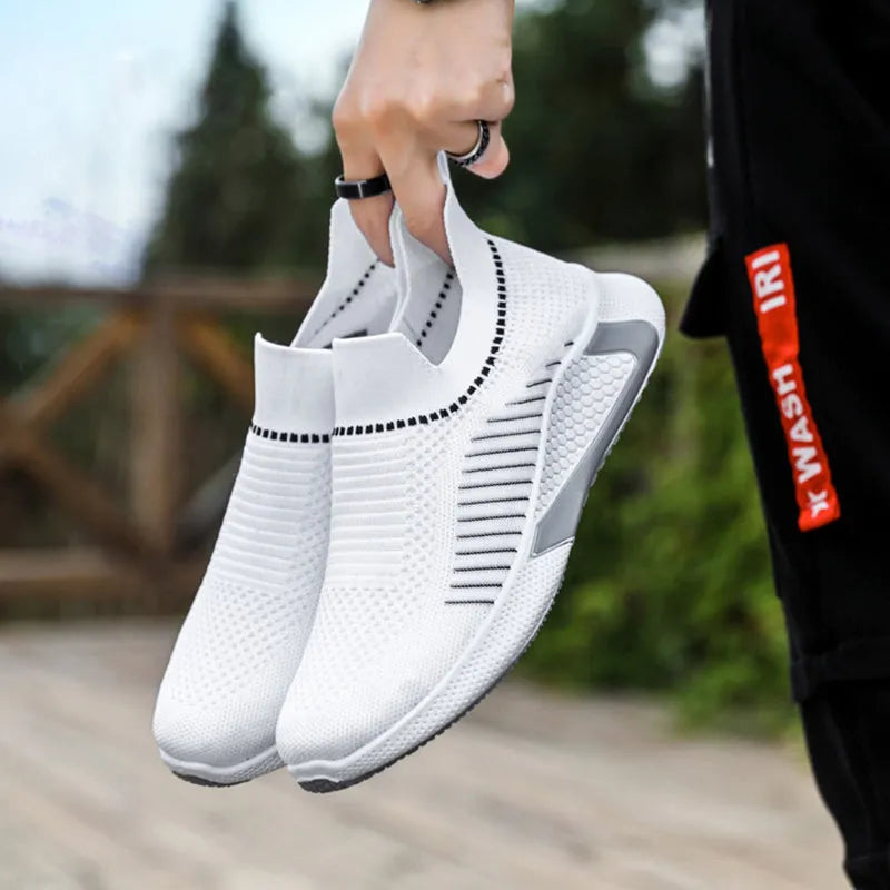 Men's mesh sock shoes with striped design and colourblocking for casual running