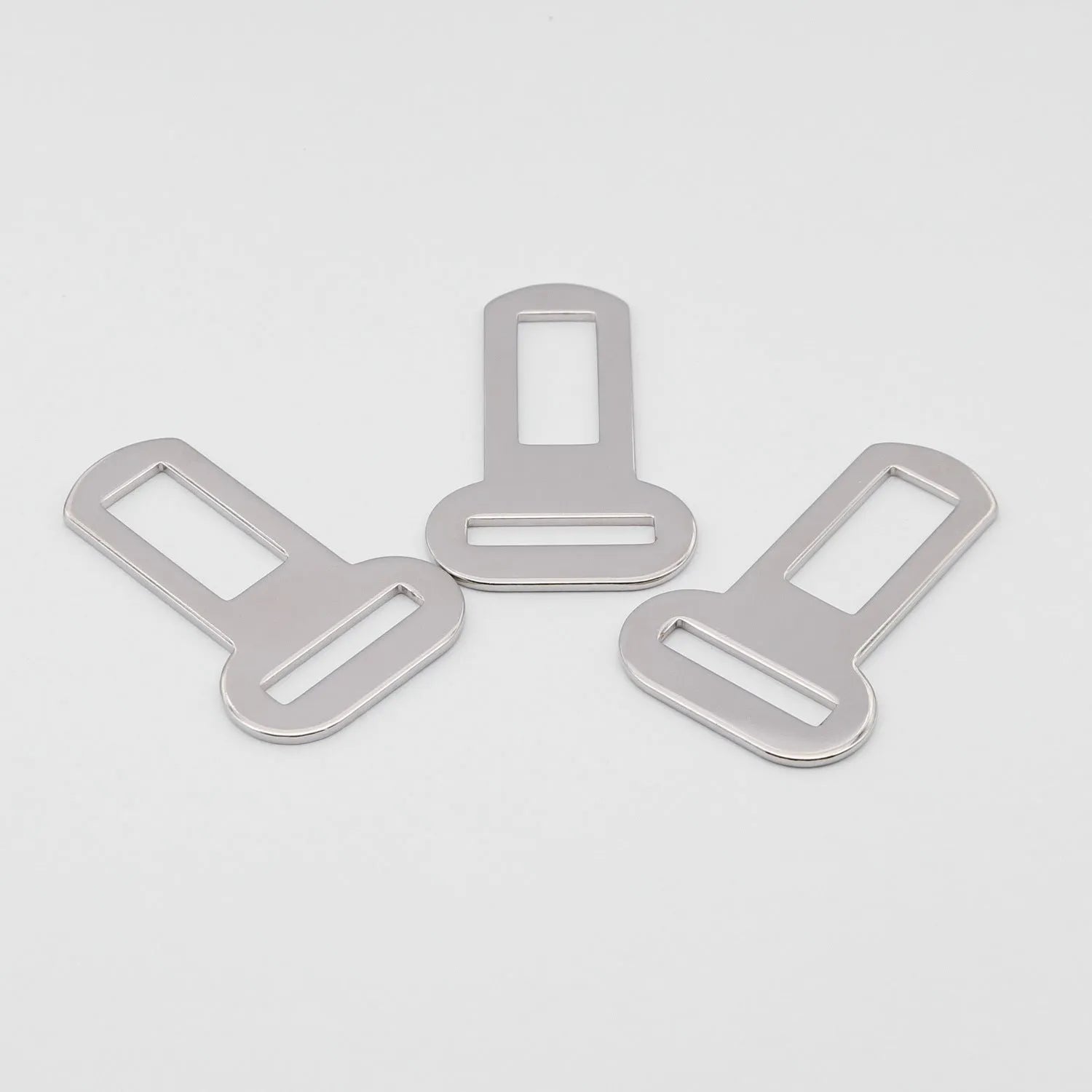 26mm silvery metal pet safety buckle with quick-release clasp for dog restraint systems