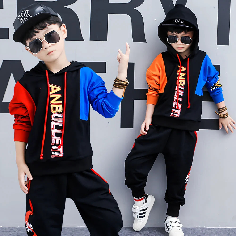 Boys' Korean-style two-piece spring suit in gules red or yellow, 95% cotton with long sleeves and fixed hood, sizes 110-180 yards for 100-170cm heights