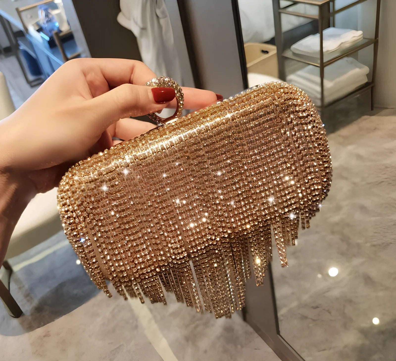 Silver fringed ladies handbag 18cm high with diamond rhinestones and 60-80cm chain strap for evening use