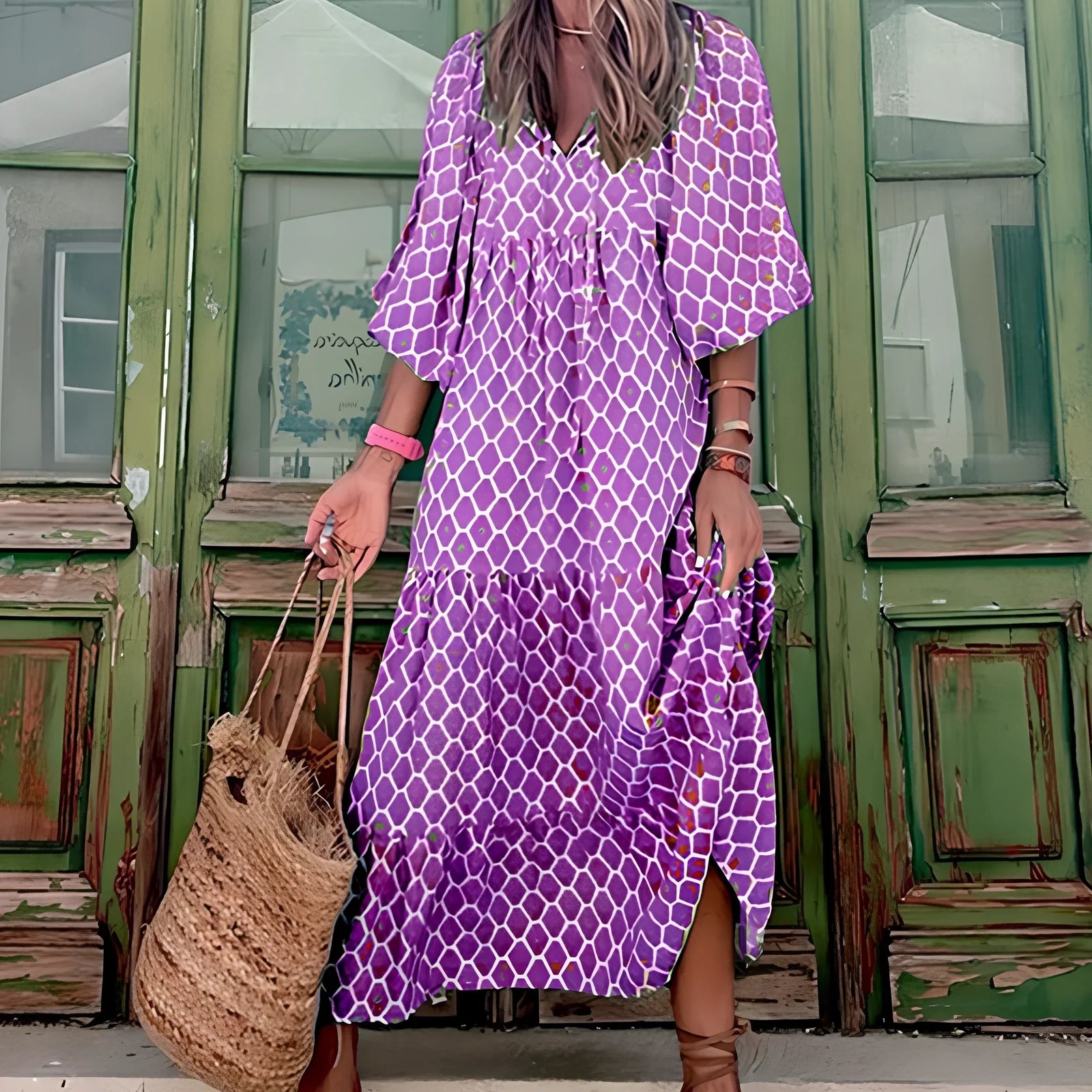 Women's vintage floral print bohemian dress with V-neck and short sleeves in green colour