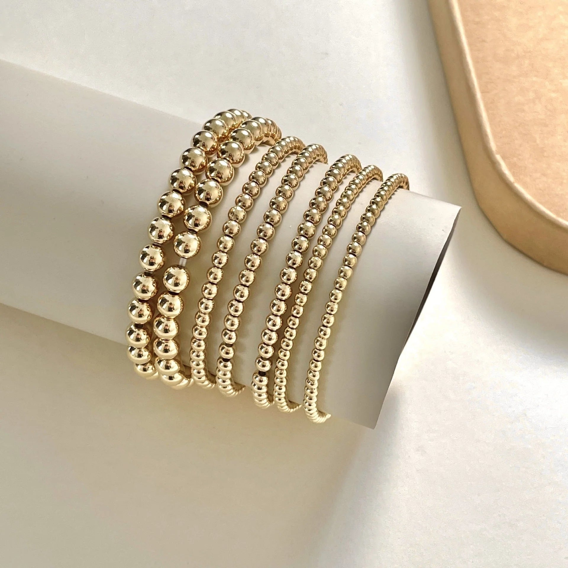 Light Luxury Minority Advanced Design Bracelet 7-piece Set in alloy with geometric and round elements