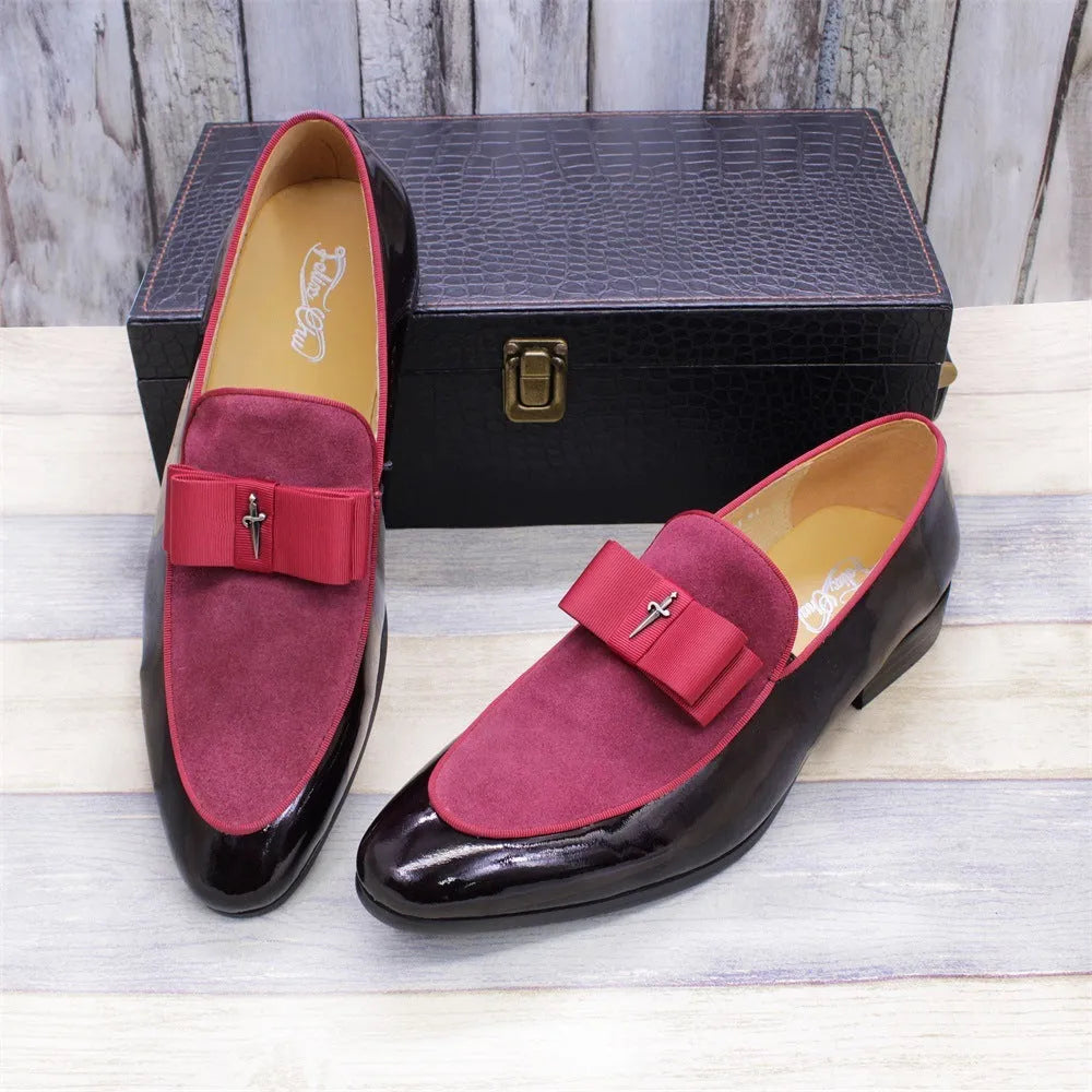 Men's glossy black patent leather low top shoes with a Tassel decoration.