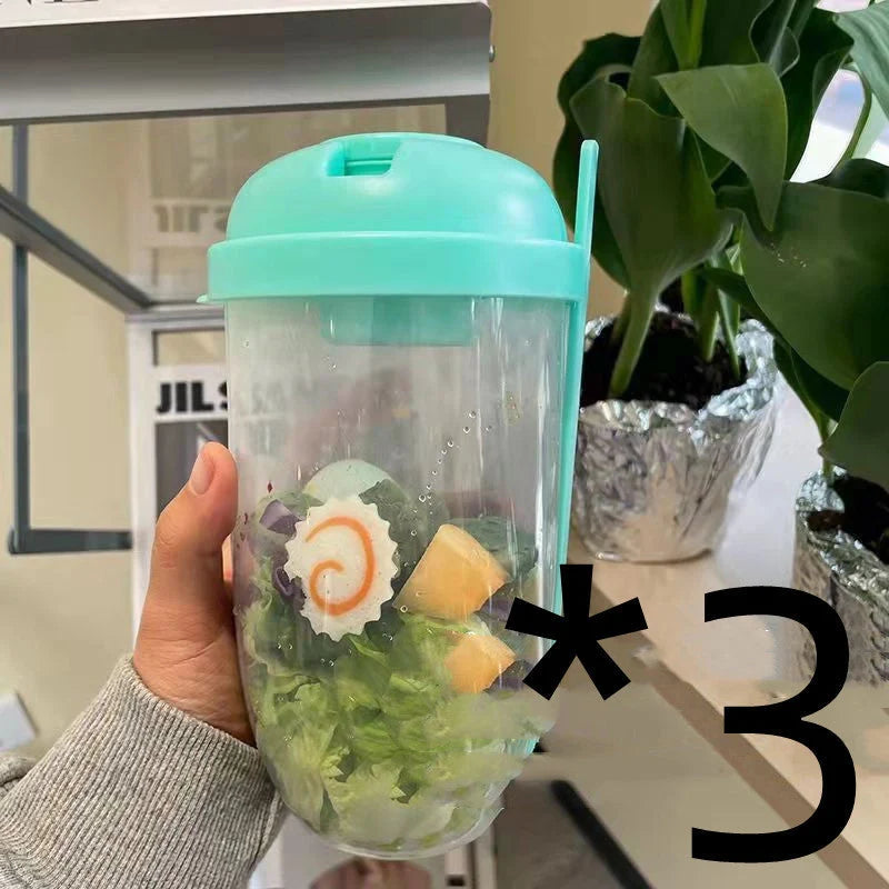 Modern minimalist salad cup with fork and cover in four colours, 1000ml capacity