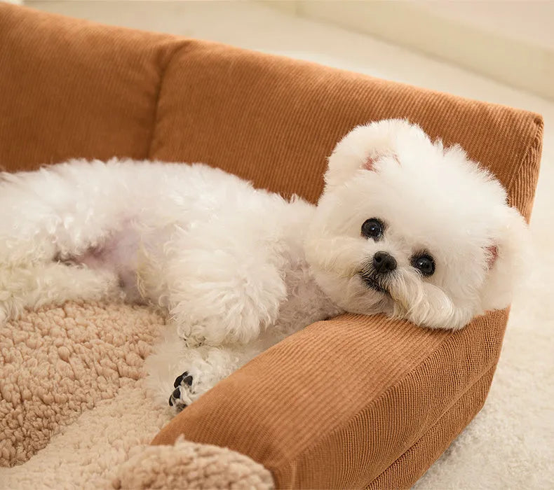 Four-season universal pet bed for dogs and cats in three different sizes