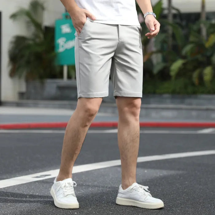 Men's casual fifth pants with elastic waistband in solid colours including apricot and army green