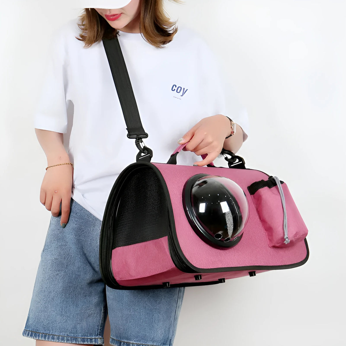 Portable crossbody pet bag in Oxford material with 13kg capacity, cup lid colour camouflage