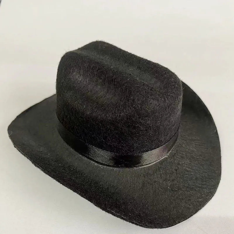 British cowboy hat for a cat or dog in non-woven fabric with decorative ribbon trim.