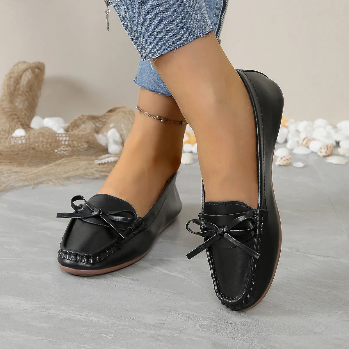 Casual bowknot flat shoes women soft-soled loafers slip-on round toe patent leather black