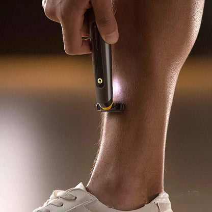 Wireless rechargeable precision shaver for men with stainless steel blades