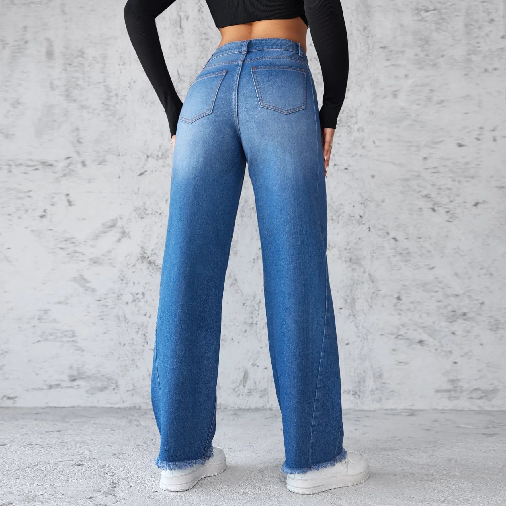 Women's high-waist wide-leg jeans in classic blue