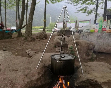 Aluminium alloy camping tripod with adjustable hanging chain for outdoor cooking, compatible with Apple devices, featuring 3-section 52cm wide by 80cm high and 4-section 75cm wide by 110cm high models with non-slip feet for stable barbecue use