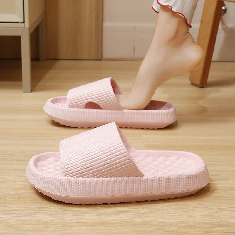 Stylish EVA slippers with rhombus stripe pattern for comfortable summer wear