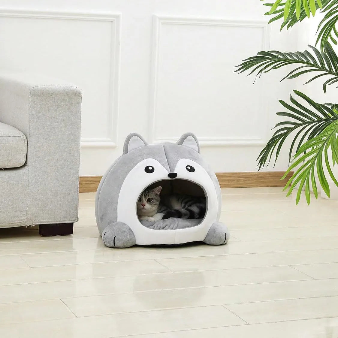 Fox-shaped indoor pet cushion in cloth with removable cushion, available in sizes S, M, L