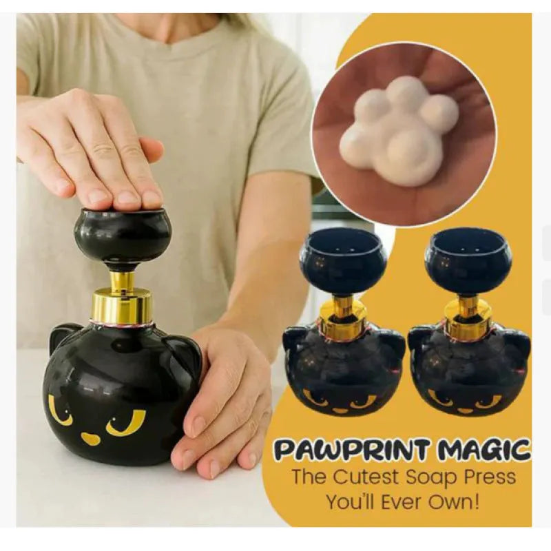 Black cartoon cat shaped plastic soap dispenser with foam extrusion mechanism