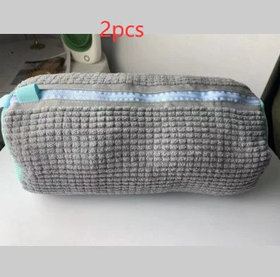 Reusable shoe wash bag with auto-lock zipper for washing machine cleaning