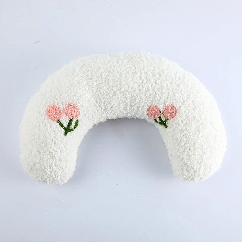 U-Shaped Pet Pillow for cats and small dogs in various colors, supporting vertebra and enhancing sleep