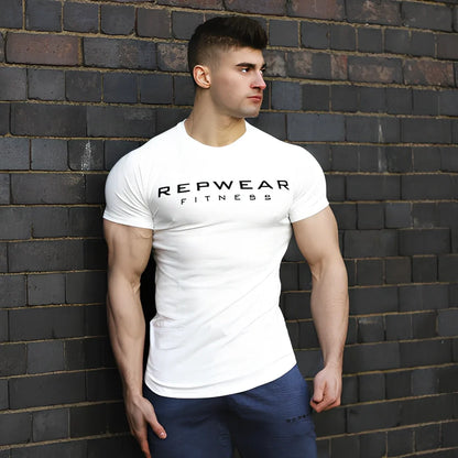 Slim-fit quick-drying stretch short-sleeve t-shirt in black with embossed letter prints, round neck, sizes M-XXL