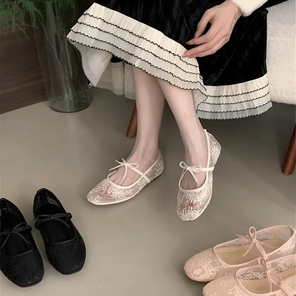 Flat lace mesh Mary Jane evening shoes in pink with breathable upper and 3-5 cm heel