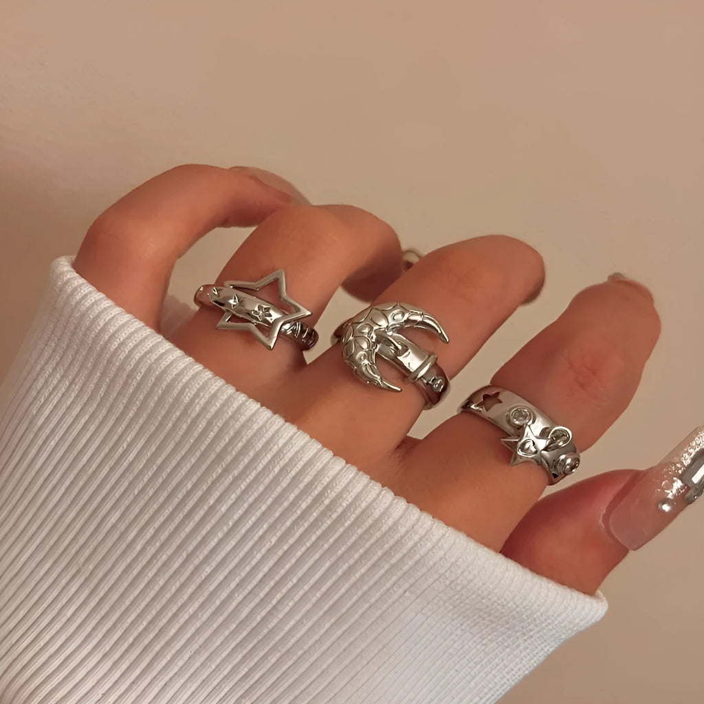 Retro five-pointed star moon alloy ring with electroplated finish for women