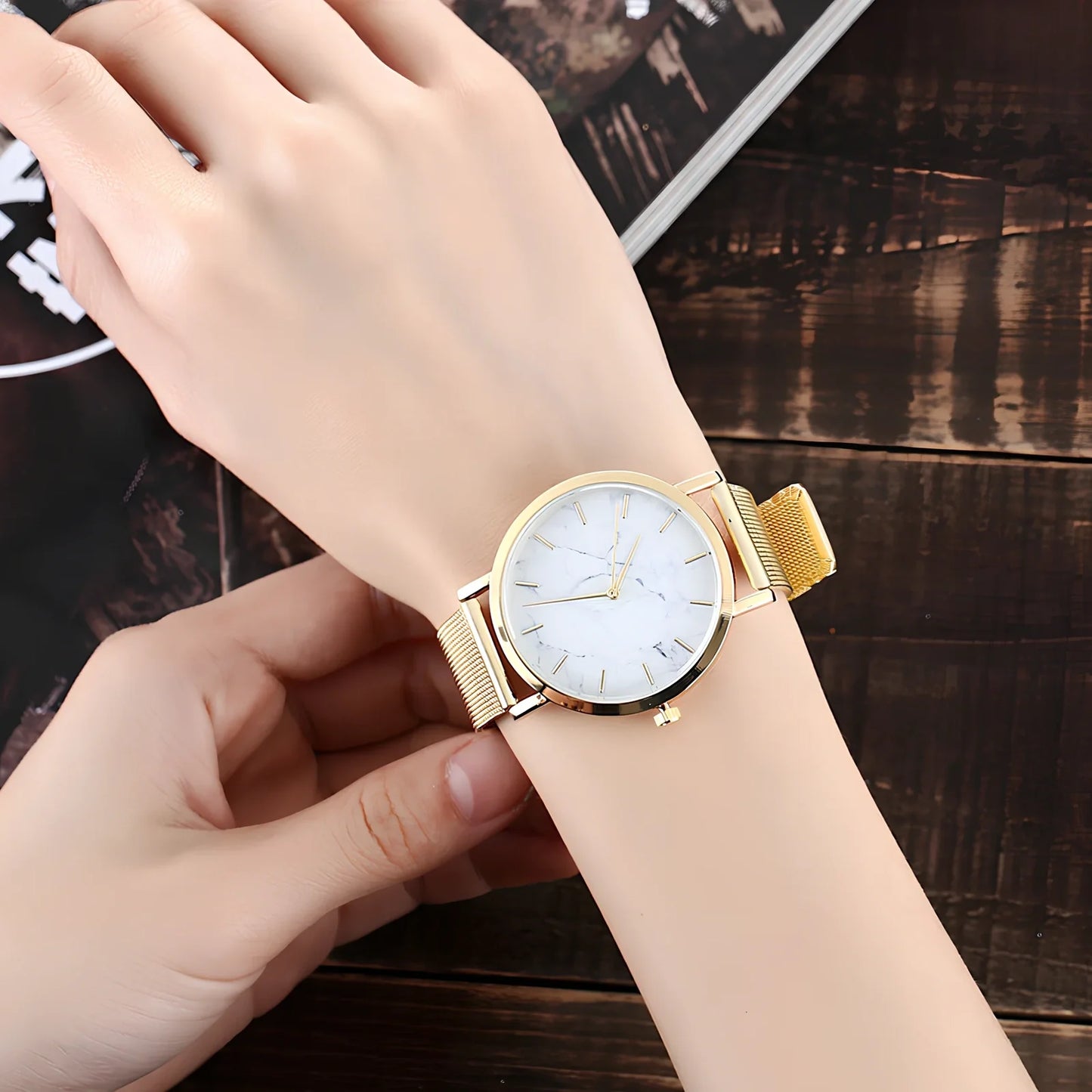 Vansvar women's quartz watch with black marble dial, silver mesh steel band, 3.9 cm diameter, slim 0.9 cm thick for casual wear