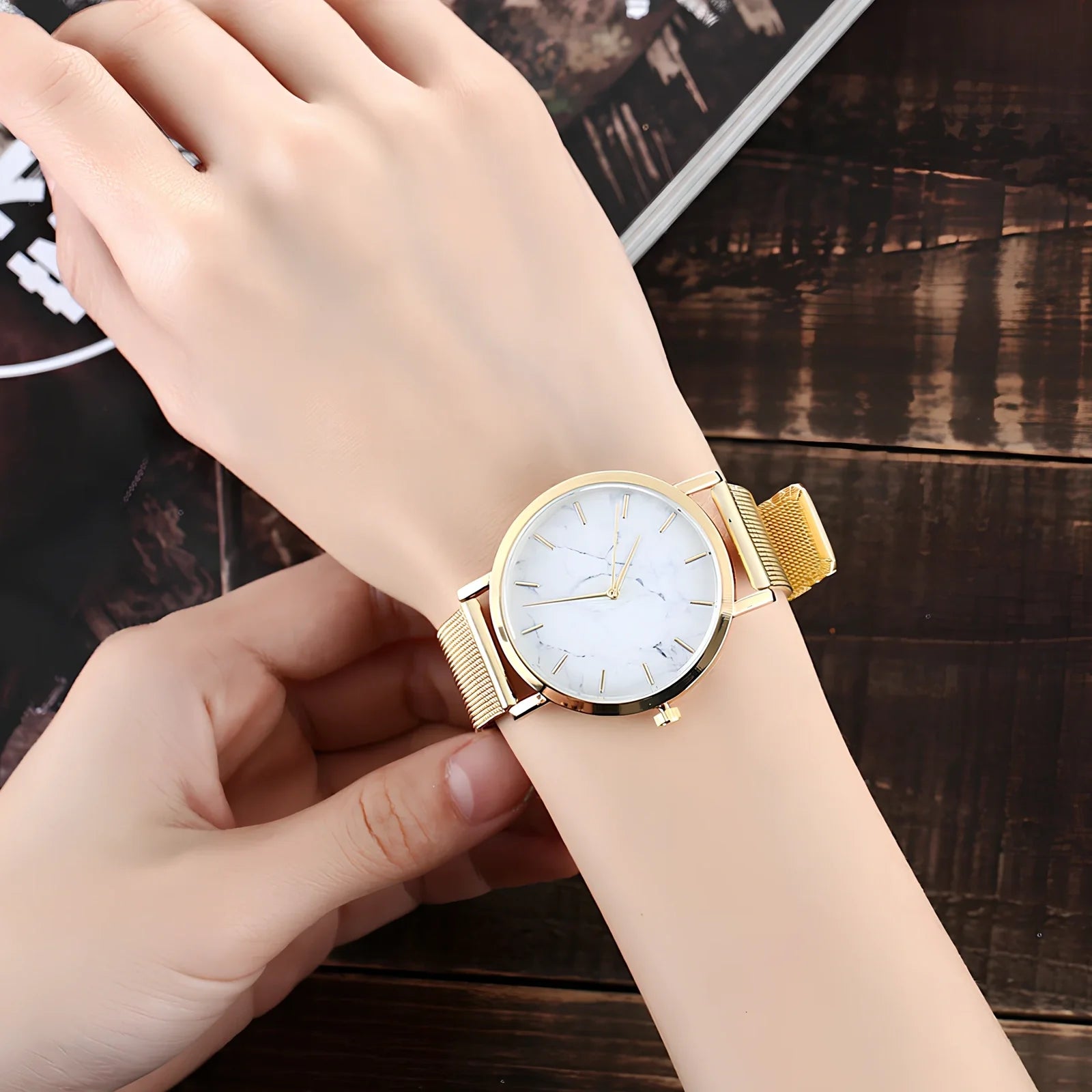 Vansvar women's quartz watch with black marble dial, silver mesh steel band, 3.9 cm diameter, slim 0.9 cm thick for casual wear