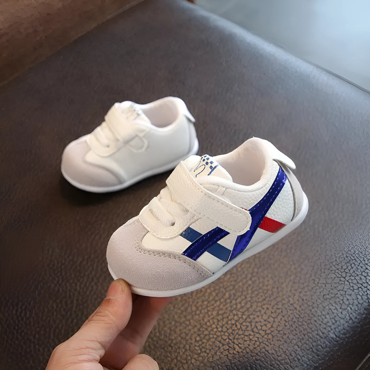Waterproof toddler shoes for 0-18 months baby boys and girls, black rubber sole antiskid lightweight shoes