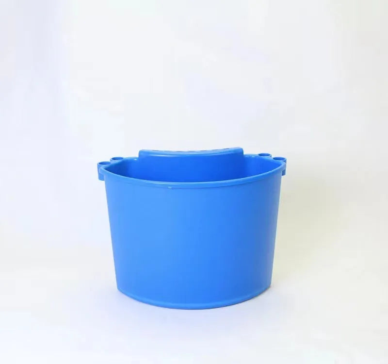 A 10-litre capacity car wash bucket made from black PP plastic, shown empty.